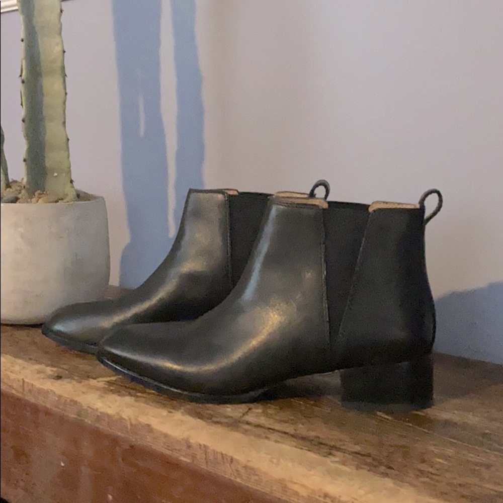 Chelsea boots